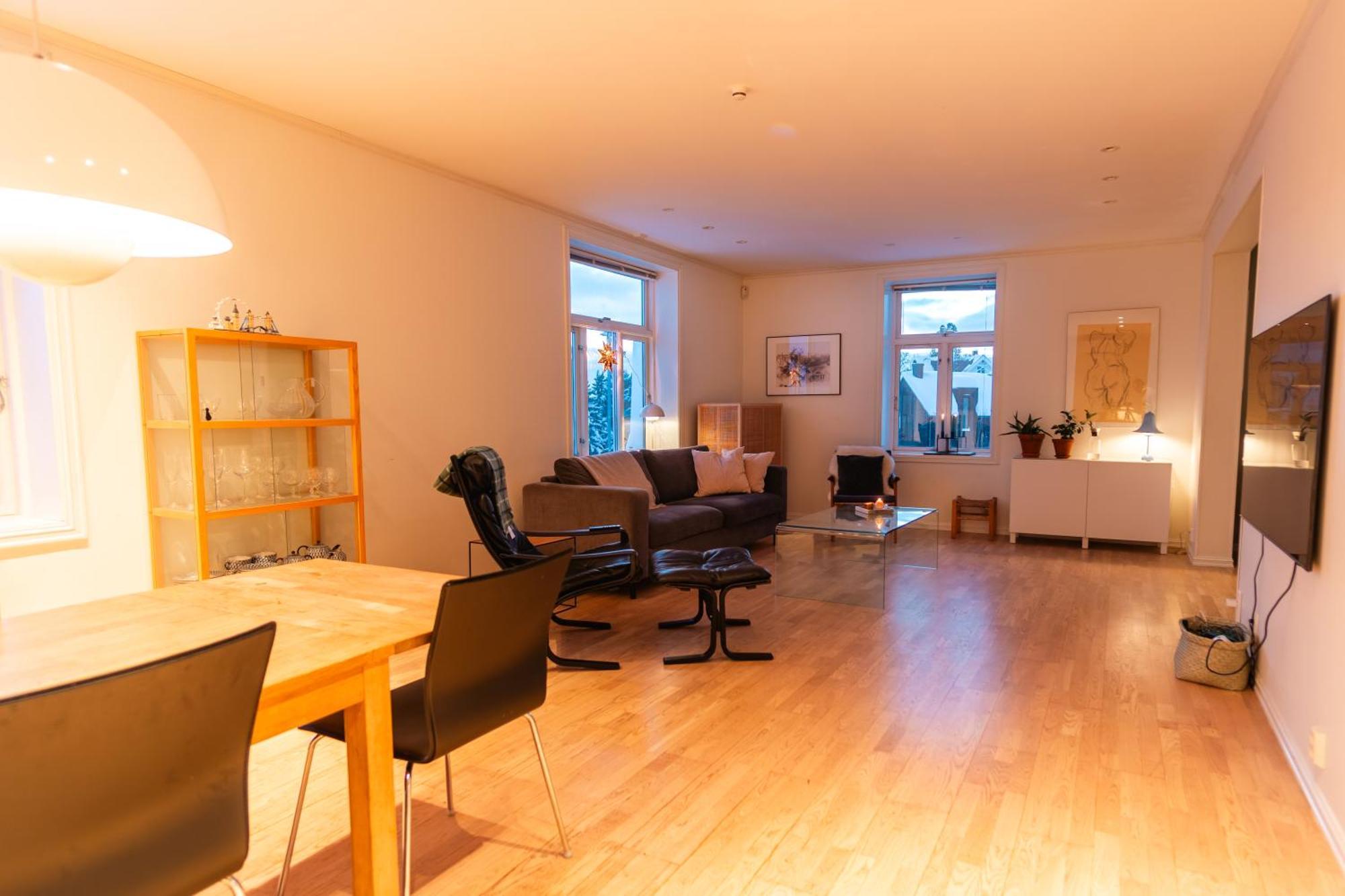 Explore Villa Tromso